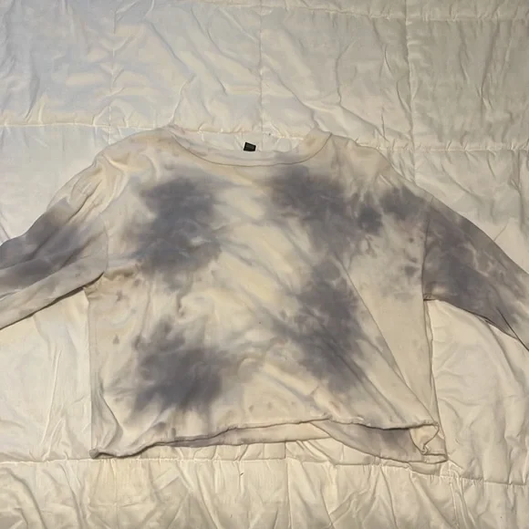 Cropped White & Grey Sweatshirt - Picture 3 of 3